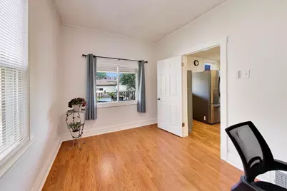 4991 N Kolmar Avenue, Chicago, IL 60630 - Photo 27