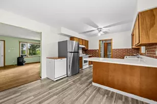 510 E Elizabeth Rd, Oregon, IL 61061 - Photo 7