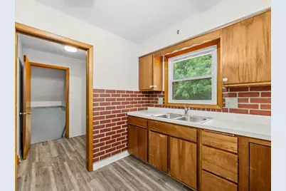 510 E Elizabeth Road, Oregon, IL 61061 - Photo 9