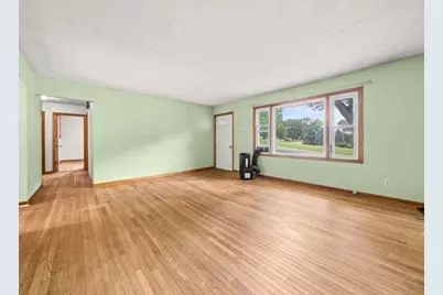 510 E Elizabeth Road, Oregon, IL 61061 - Photo 5