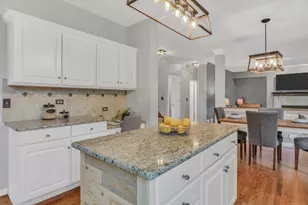 18310 W Meander Dr, Grayslake, IL 60030 - Photo 13