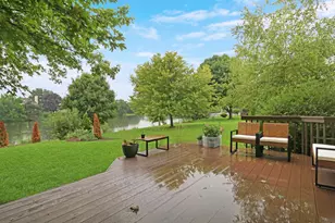 18310 W Meander Dr, Grayslake, IL 60030 - Photo 3
