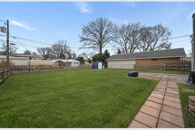 7823 Lotus Avenue, Morton Grove, IL 60053 - Photo 23
