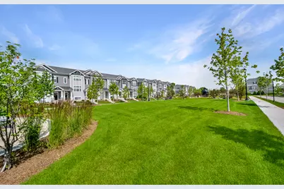 2129 Yellowstone Boulevard, Mundelein, IL 60060 - Photo 33