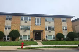 8260 W Oconnor Dr, River Grove, IL 60171 - Photo 1