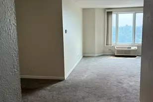 1 Renaissance Pl, Palatine, IL 60067 - Photo 17