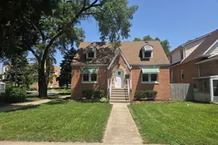 2657 N Sayre Ave, Chicago, IL 60707 - Photo 1