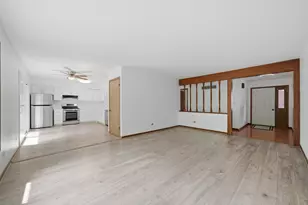 152 Dunbar Ln, Dundee, IL 60118 - Photo 3