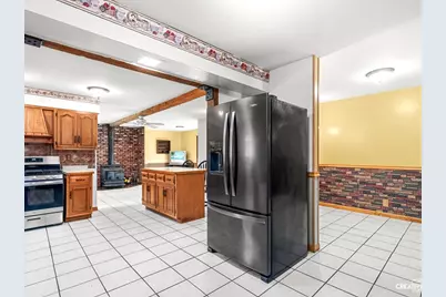 310 N View Street, Hinckley, IL 60520 - Photo 9