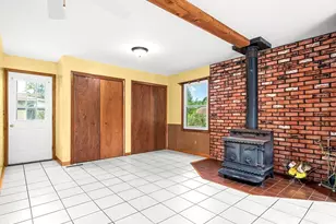 310 N View St, Hinckley, IL 60520 - Photo 13