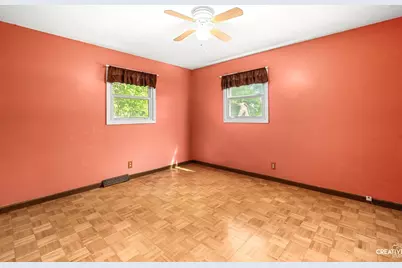 310 N View Street, Hinckley, IL 60520 - Photo 17