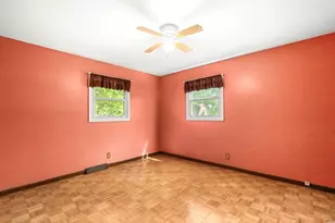310 N View St, Hinckley, IL 60520 - Photo 17