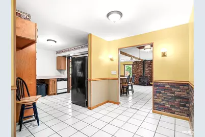310 N View Street, Hinckley, IL 60520 - Photo 7