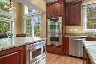 2411 Overview Dr, Buffalo Grove, IL 60089 - Photo 21