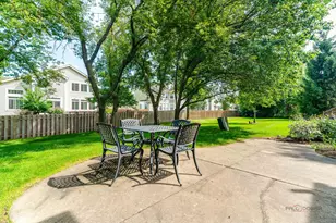 2411 Overview Dr, Buffalo Grove, IL 60089 - Photo 45