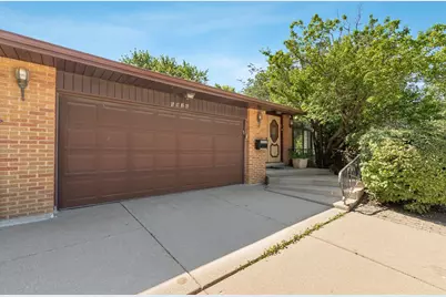 6936 N Kostner Avenue, Lincolnwood, IL 60712 - Photo 3