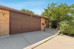 6936 N Kostner Ave, Lincolnwood, IL 60712 - Photo 3