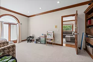 5657 Oakwood Cir, Long Grove, IL 60047 - Photo 7