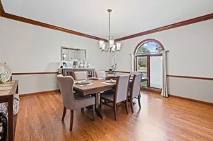 5657 Oakwood Cir, Long Grove, IL 60047 - Photo 5
