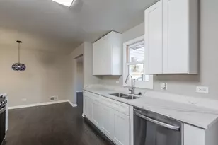 821 12th St, North Chicago, IL 60064 - Photo 11