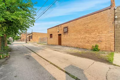 4511 W Belmont Avenue, Chicago, IL 60641 - Photo 7