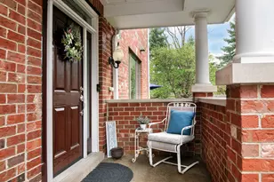 271 Arbor Glen Blvd, Schaumburg, IL 60195 - Photo 3