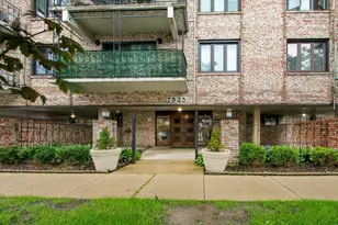 7525 W Lawrence Ave, Harwood Heights, IL 60706 - Photo 3