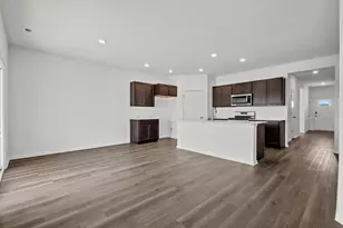 2913 Old Castle Rd, Joliet, IL 60435 - Photo 13