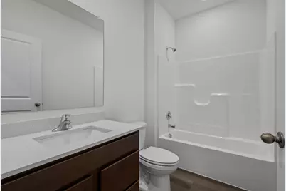2913 Old Castle Road, Joliet, IL 60435 - Photo 3