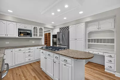 2100 Stirling Road, Bannockburn, IL 60015 - Photo 9