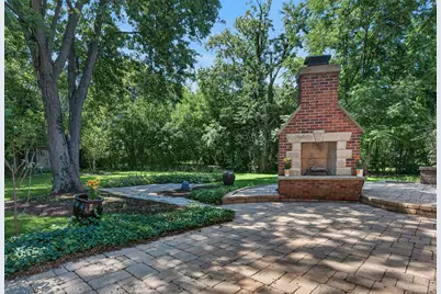 2100 Stirling Road, Bannockburn, IL 60015 - Photo 31