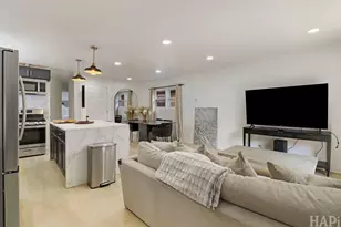 5338 W Kinzie St, Chicago, IL 60644 - Photo 3
