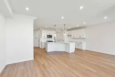 725 Maidengrass Way #54002, Bolingbrook, IL 60490 - Photo 3