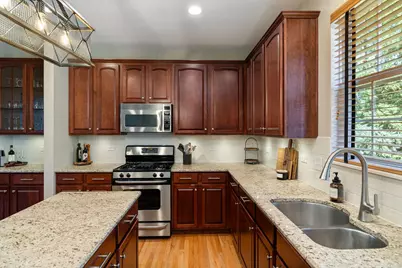 2815 Forest Creek Lane, Naperville, IL 60565 - Photo 11