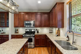 2815 Forest Creek Ln, Naperville, IL 60565 - Photo 11