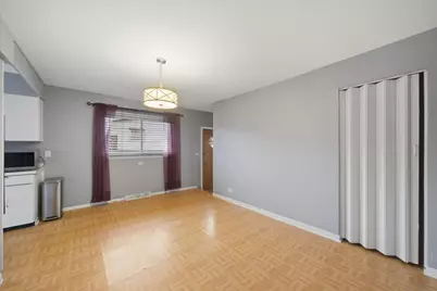 601 E Dogwood Lane, Mount Prospect, IL 60056 - Photo 11