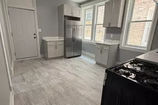 3821 W Fillmore St, Chicago, IL 60624 - Photo 5