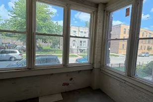 3821 W Fillmore St, Chicago, IL 60624 - Photo 15