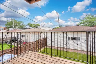 4101 N Dickinson Ave, Chicago, IL 60641 - Photo 11
