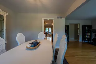 1122 S Benson Blvd, Freeport, IL 61032 - Photo 5