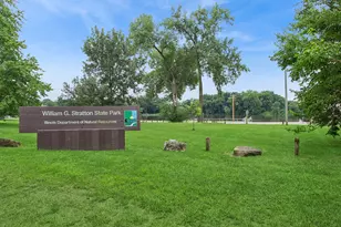 523 E Main St, Morris, IL 60450 - Photo 21