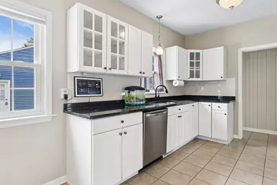 523 E Main Street, Morris, IL 60450 - Photo 7