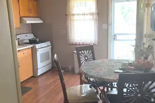 10632 S Ave L, Chicago, IL 60617 - Photo 5