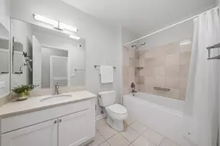 450 E Waterside Dr, Chicago, IL 60601 - Photo 13