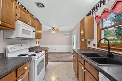 701 W Maude Avenue, Arlington Heights, IL 60004 - Photo 7
