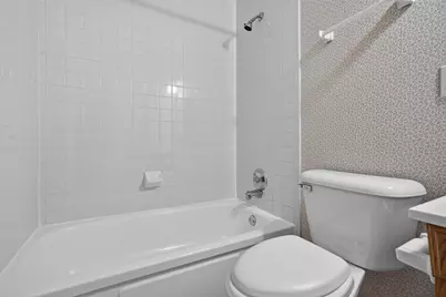 701 W Maude Avenue, Arlington Heights, IL 60004 - Photo 17
