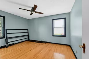11530 S Campbell Ave, Chicago, IL 60655 - Photo 17