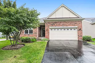 957 Laguna Ln, Pingree Grove, IL 60140 - Photo 1