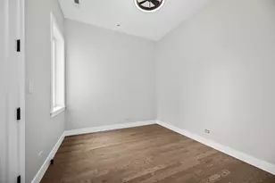 4543 S Ellis Ave, Chicago, IL 60653 - Photo 13