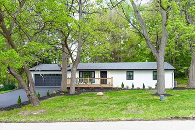 35W302 Pinelands Road, Saint Charles, IL 60174 - Photo 3
